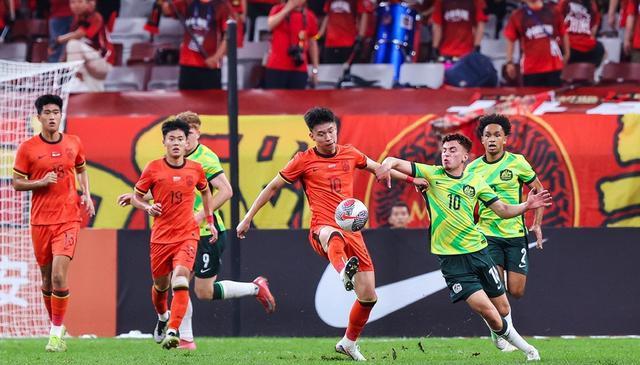 令人称赞, 全队退守